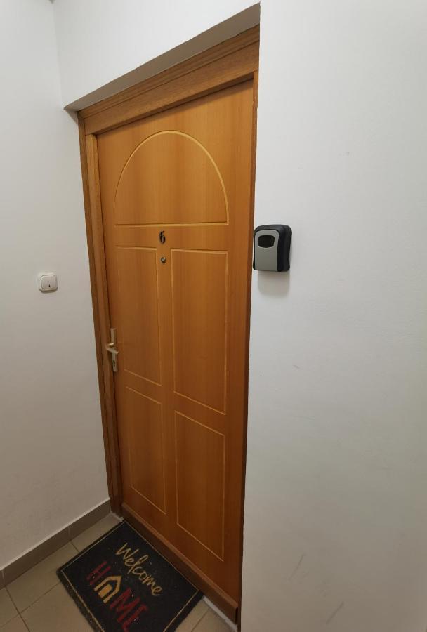 Oasis Apartman Сегед Екстериор снимка